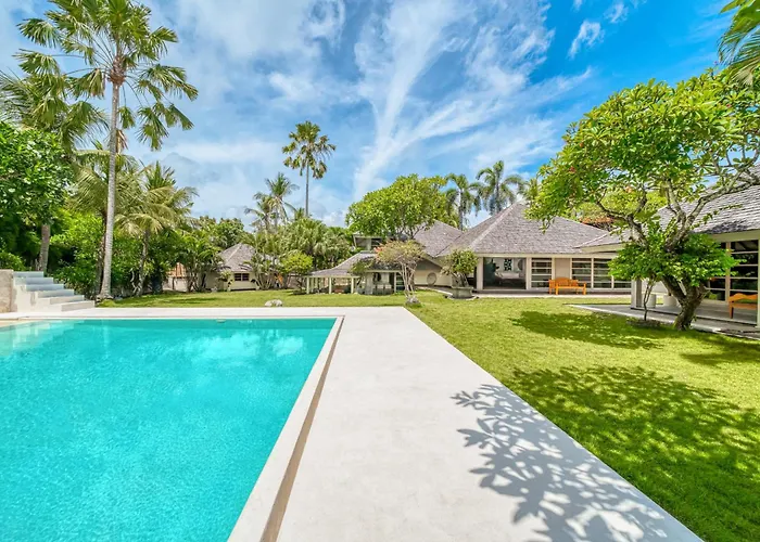Villa Venice - 2000m2 Garden Right Behind *