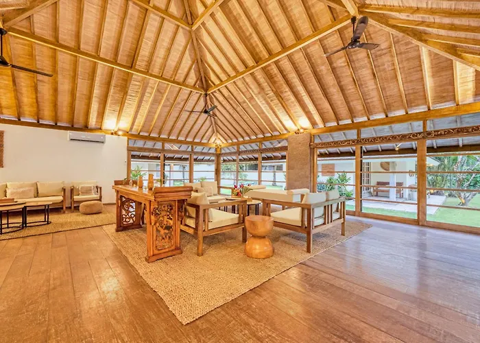 Venice - 2000m2 Garden Right Behind Villa Seminyak