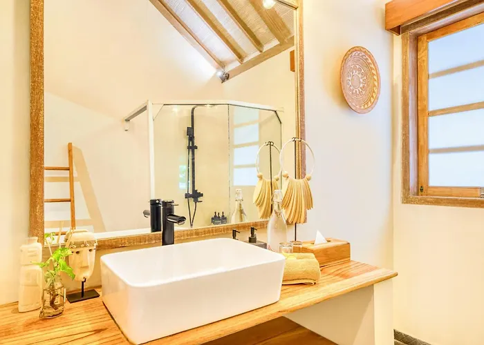 Venice - 2000m2 Garden Right Behind * Seminyak