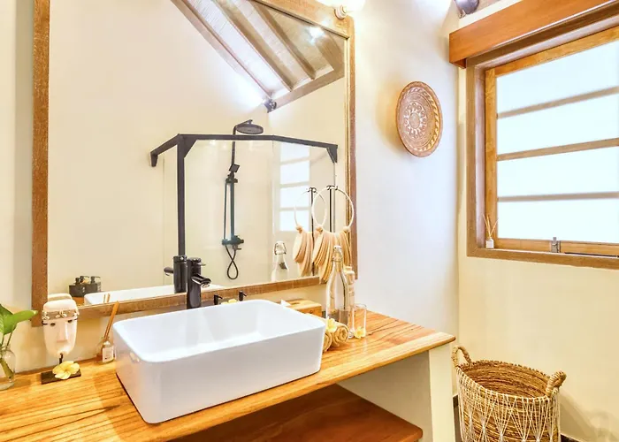 Venice - 2000m2 Garden Right Behind Seminyak