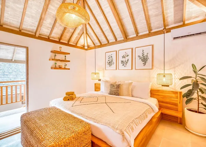 Venice - 2000m2 Garden Right Behind Villa Seminyak