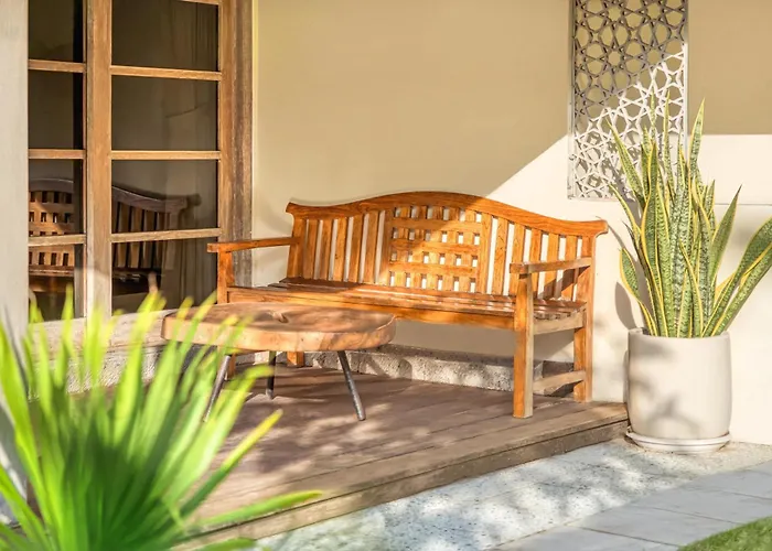 Villa Venice - 2000m2 Garden Right Behind Seminyak